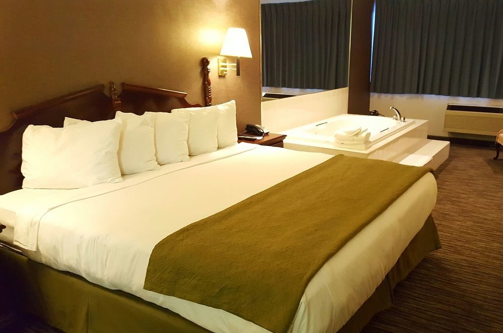 Quality Inn 3*