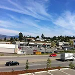 Days Inn By Wyndham Kamloops Bc