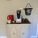 Private Sweetsuite 1 Bdrm Bathroom Mini-Kitchen