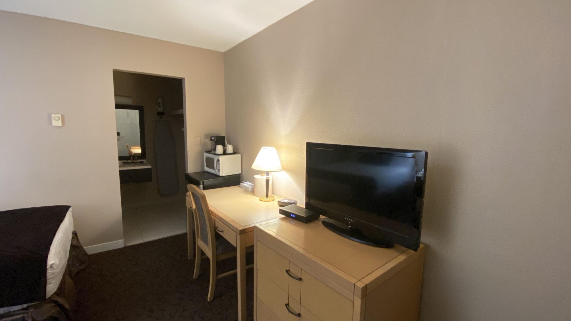 Motel Howard Johnson By Wyndham Downtown 3*