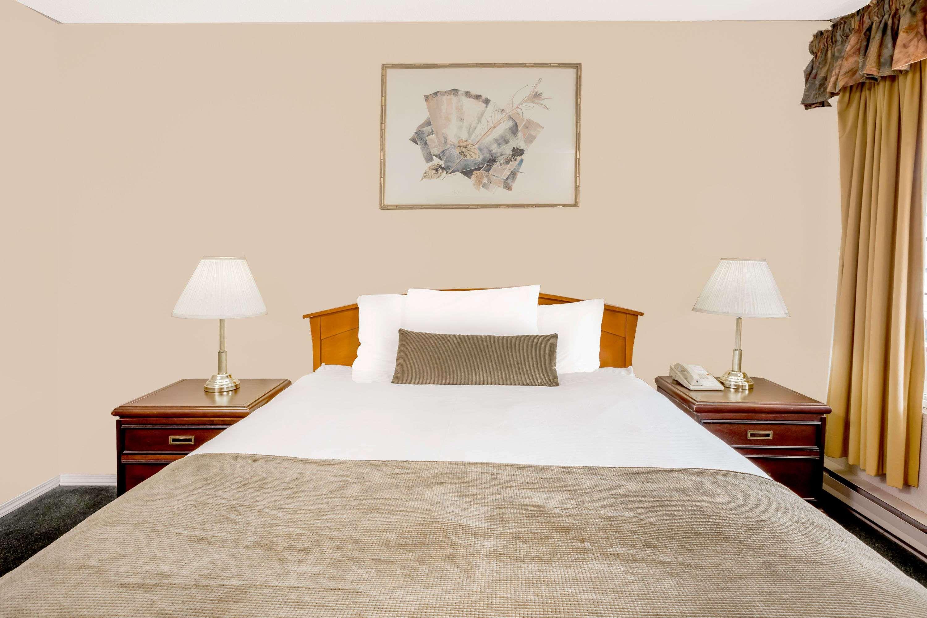 Howard Johnson By Wyndham Downtown 3* Kamloops