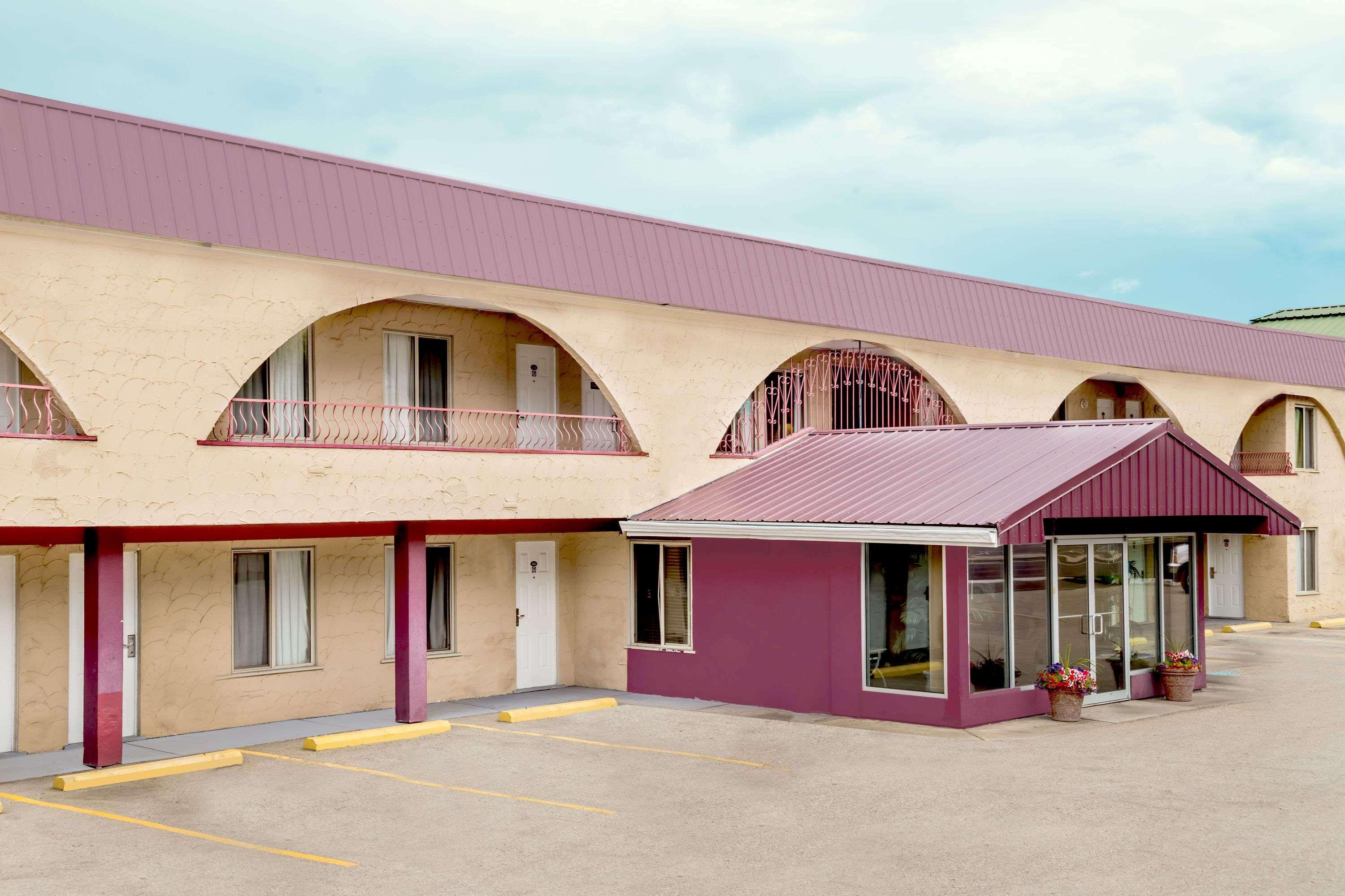 Howard Johnson By Wyndham Downtown Motel 3*