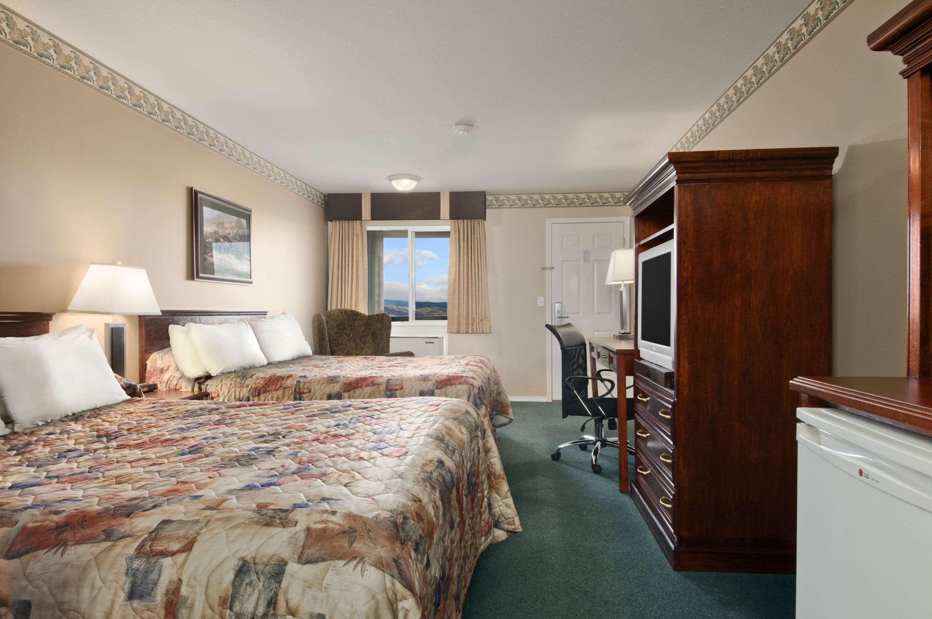 Travelodge By Wyndham Mountview Hotel