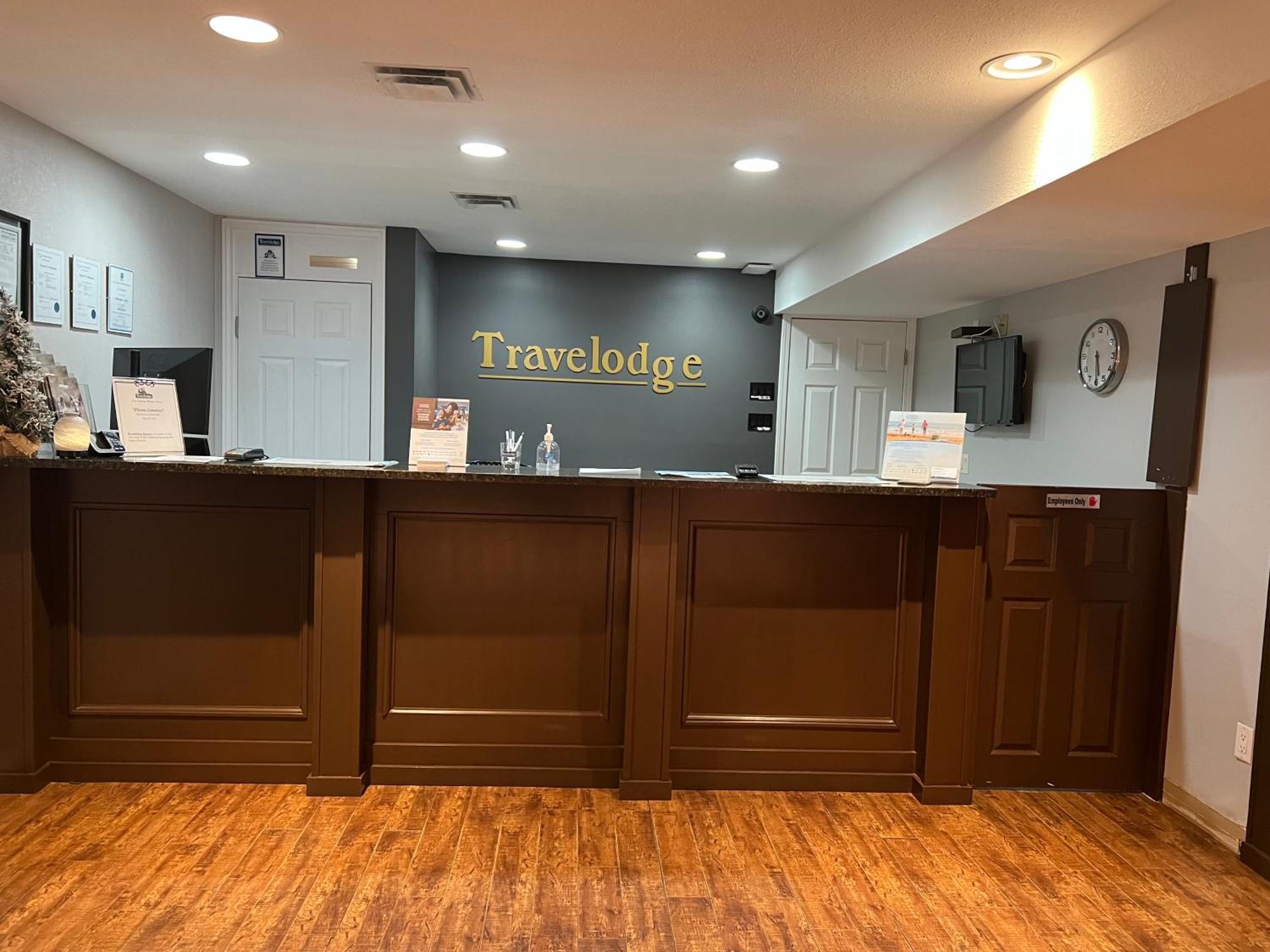 Travelodge By Wyndham Mountview Hotel Kamloops
