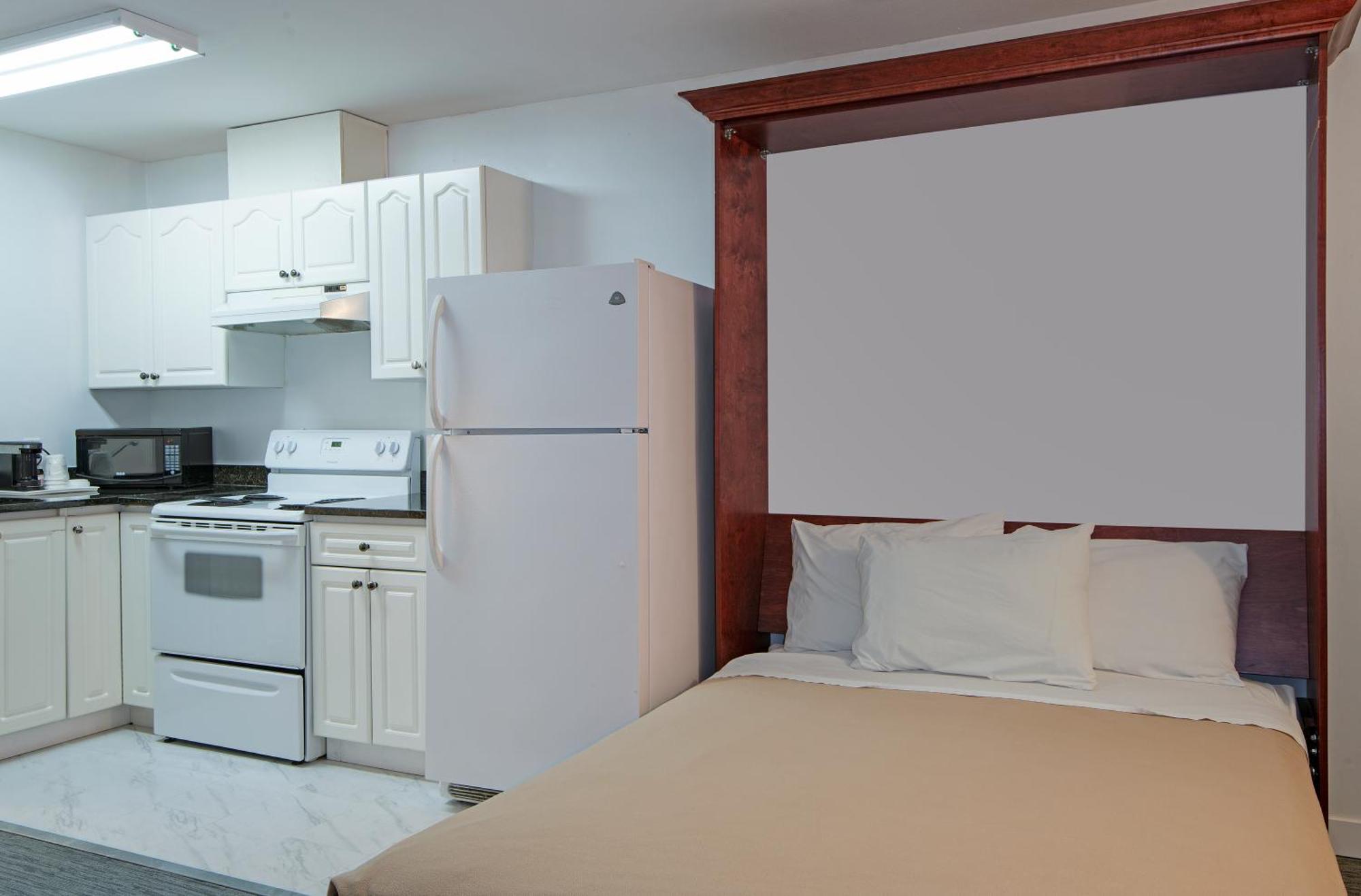 Travelodge By Wyndham Mountview Hotel Kamloops