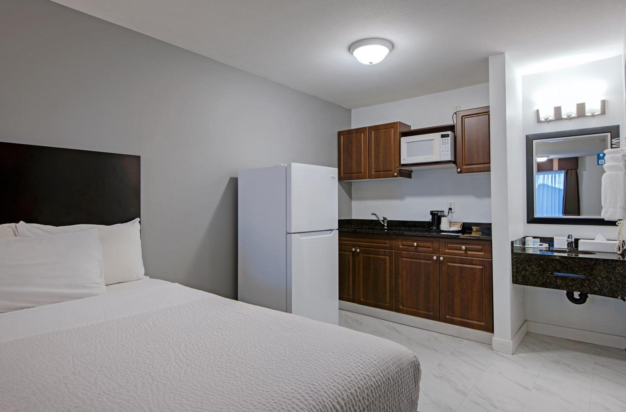 Hotel Travelodge By Wyndham Mountview 3*
