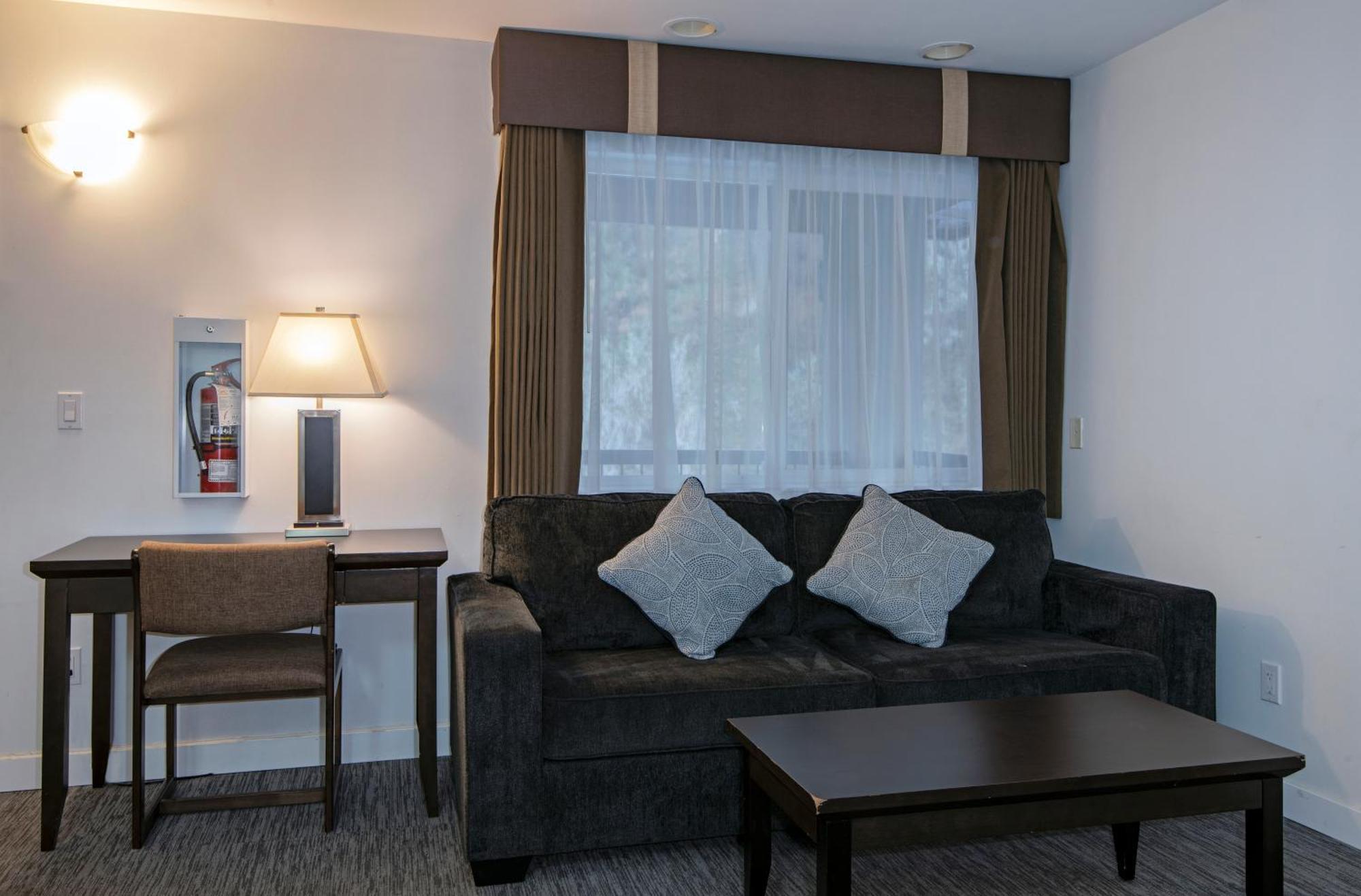 Travelodge By Wyndham Mountview Kamloops