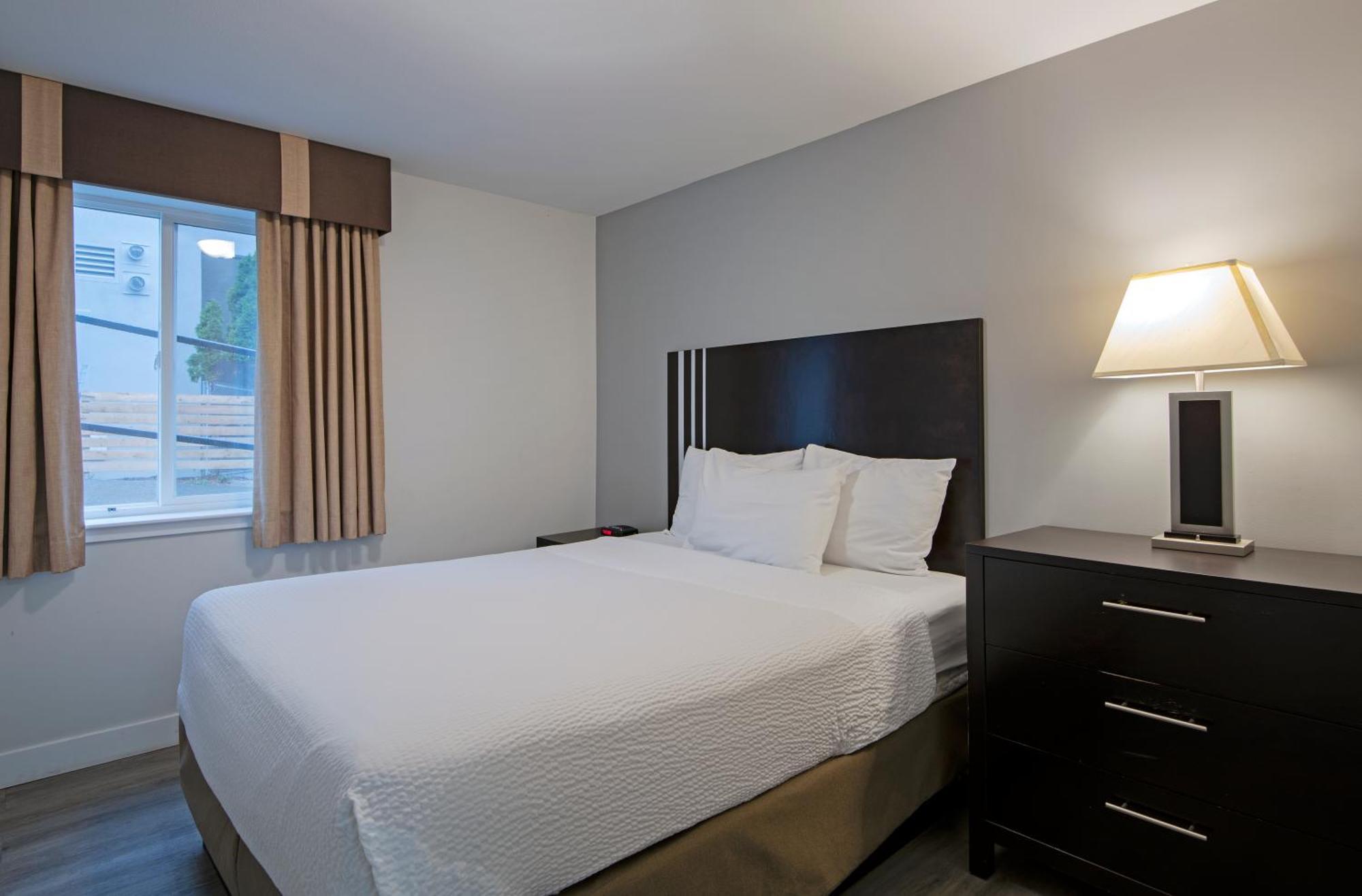 Hotel Travelodge By Wyndham Mountview Kamloops