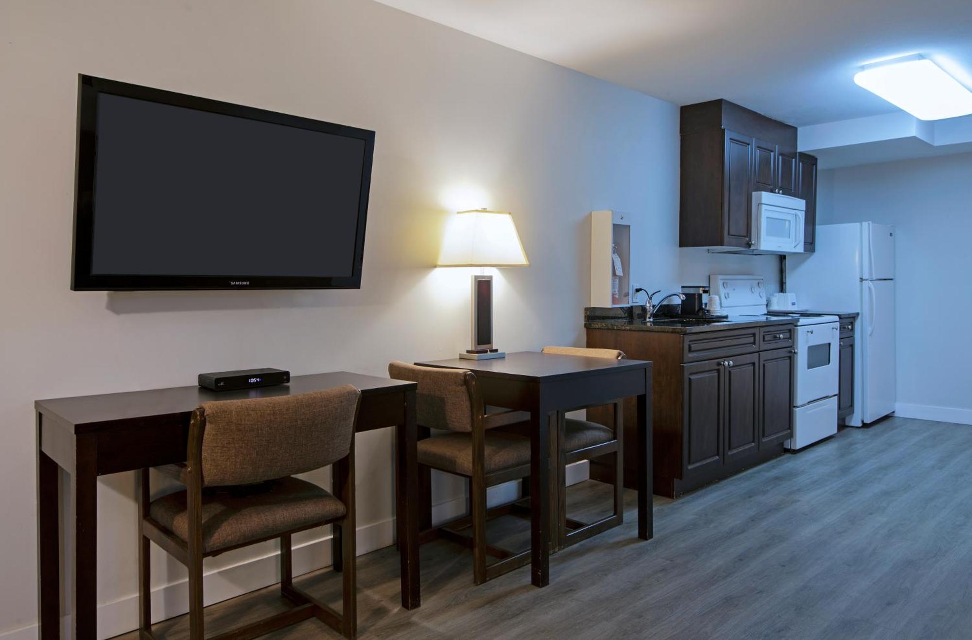 Hotel Travelodge By Wyndham Mountview 3*