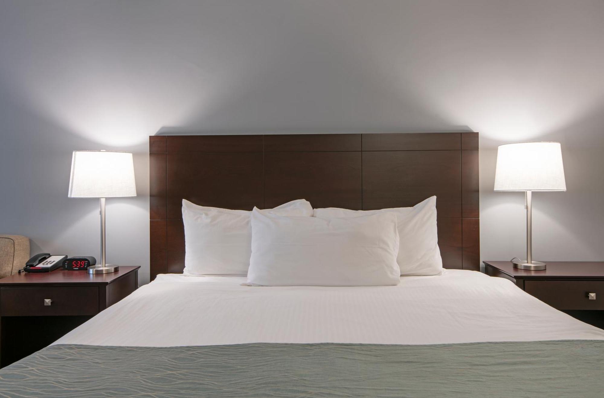 Travelodge By Wyndham Mountview Hotel Kamloops