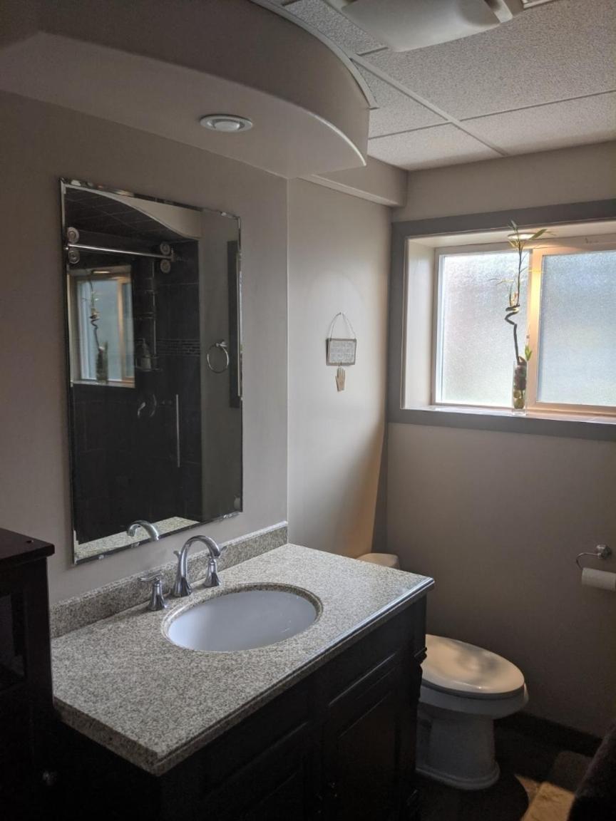 Private Sweetsuite 1 Bdrm Bathroom Mini-Kitchen