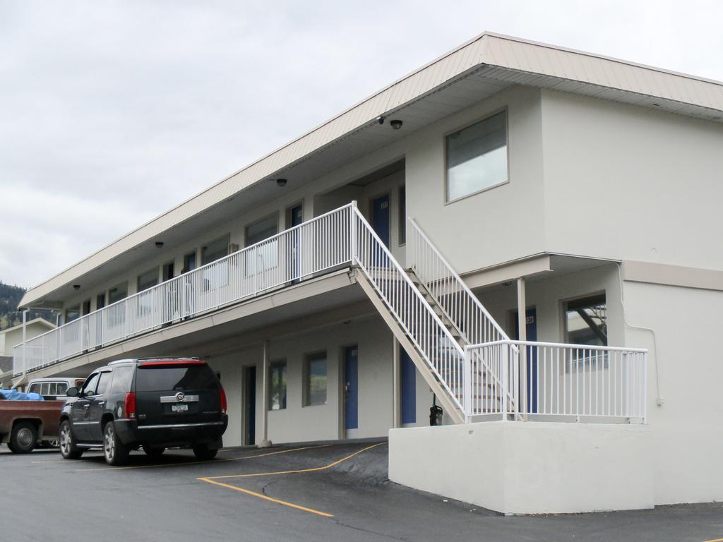 6-kamloops, Bc Hotel 2*