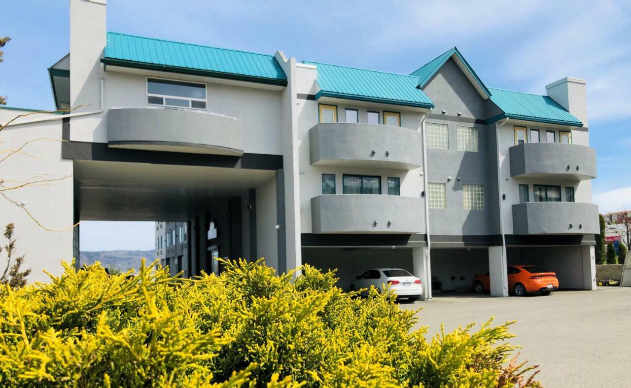 Days By Wyndham Bc Hotel 3*