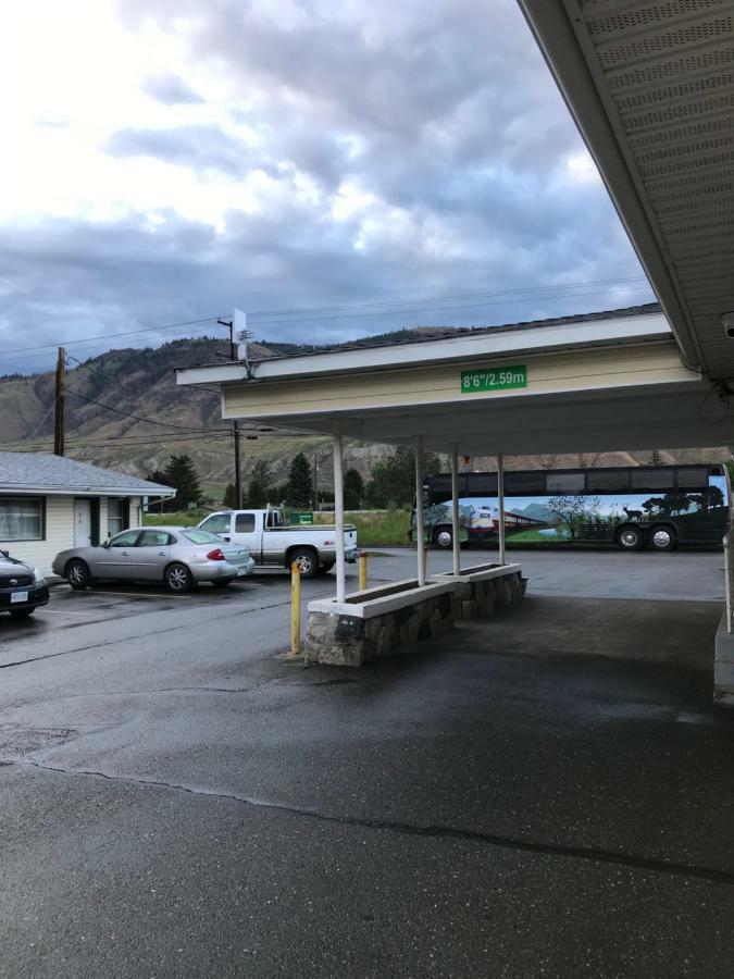 Trans Canada Motel 2*