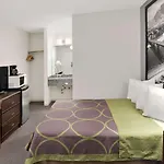 Super 8 By Wyndham Kamloops East