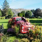 Rayleigh Riverfront Retreat- Peaceful Garden Oasis-25 Minutes To Ski Hill