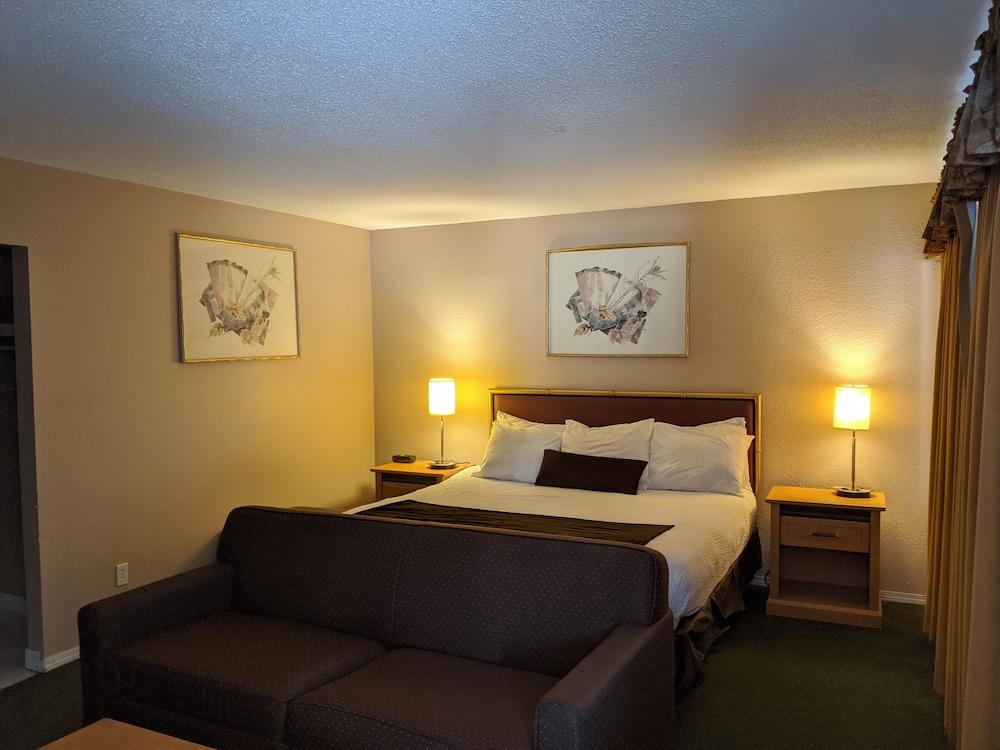 Motel Howard Johnson By Wyndham Downtown Kamloops