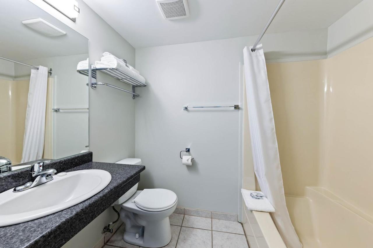 The Vista 3* Kamloops