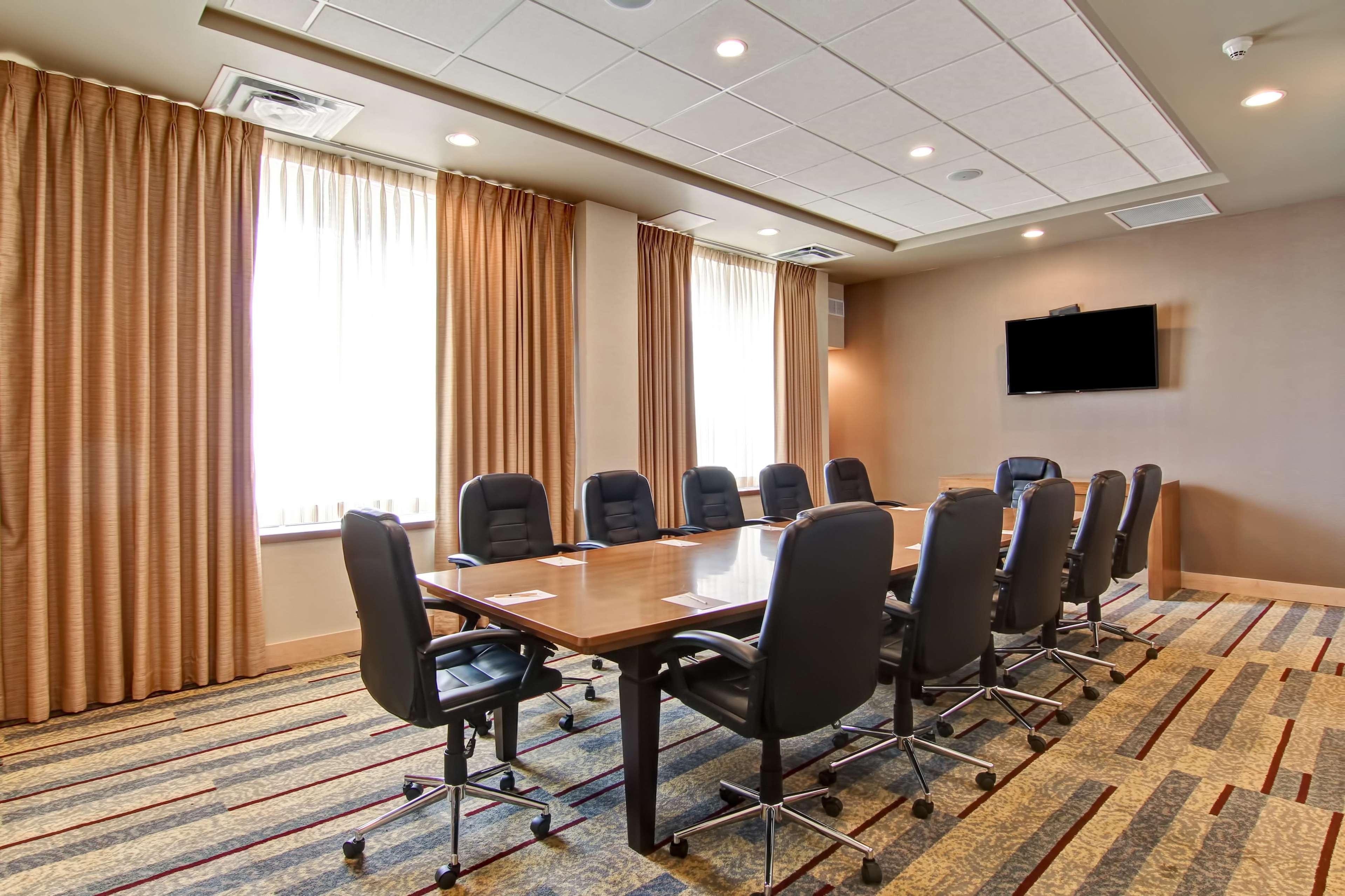 Doubletree By Hilton - 4* Kamloops