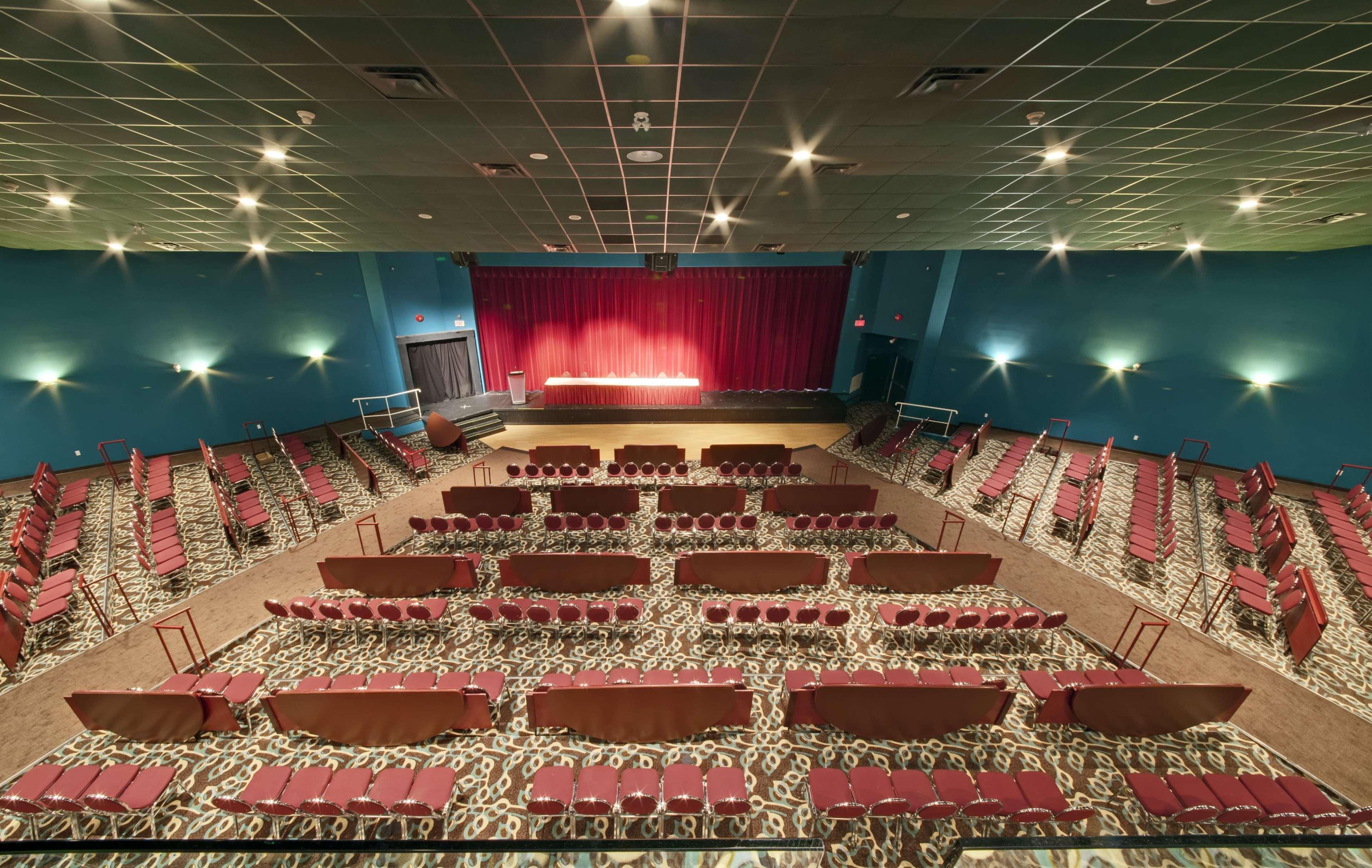 Hotel Coast & Conference Centre 4*