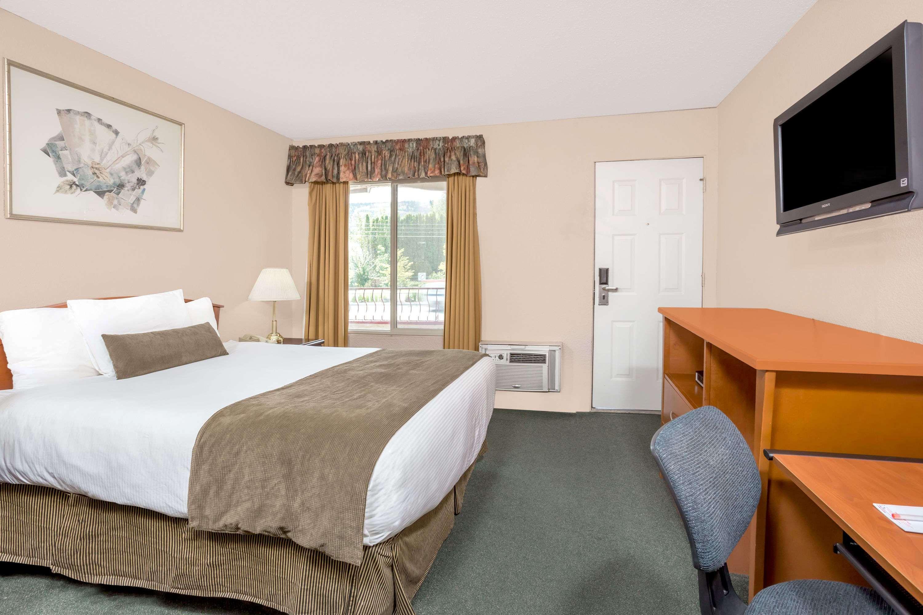Howard Johnson By Wyndham Downtown Motel