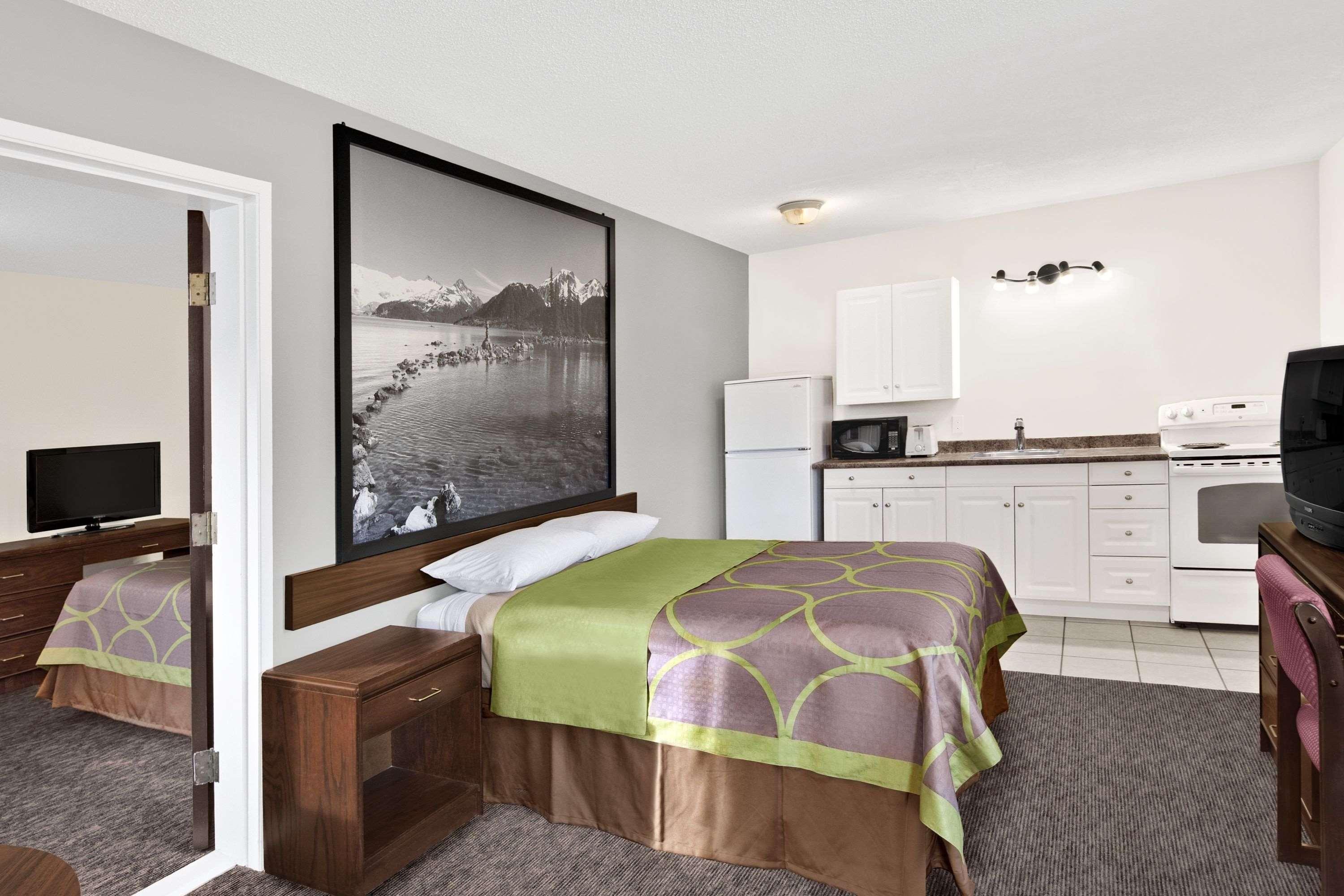 Super 8 By Wyndham East 3* Kamloops