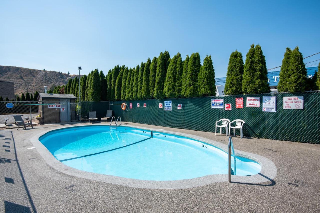 Motel Super 8 By Wyndham East 3*