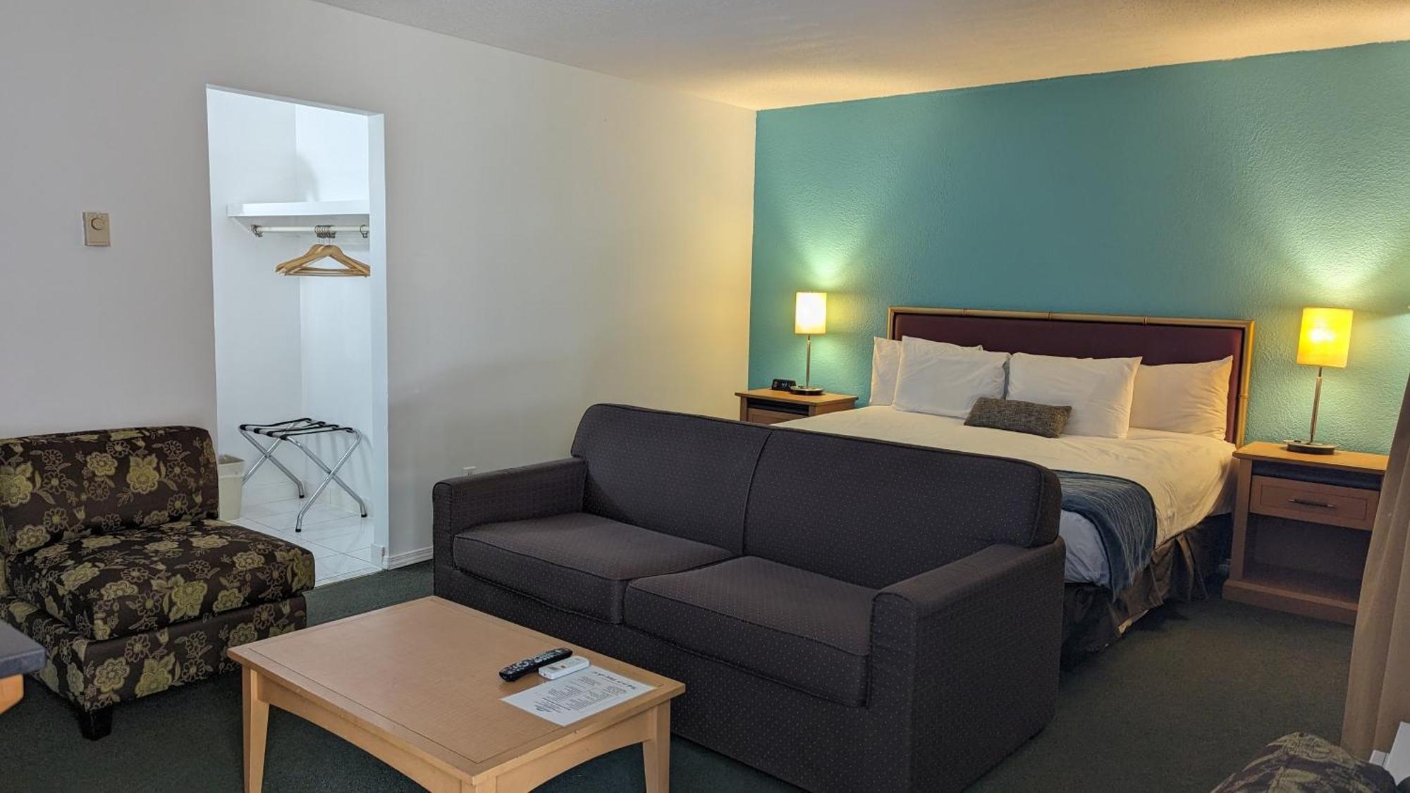 Howard Johnson By Wyndham Downtown Motel 3*