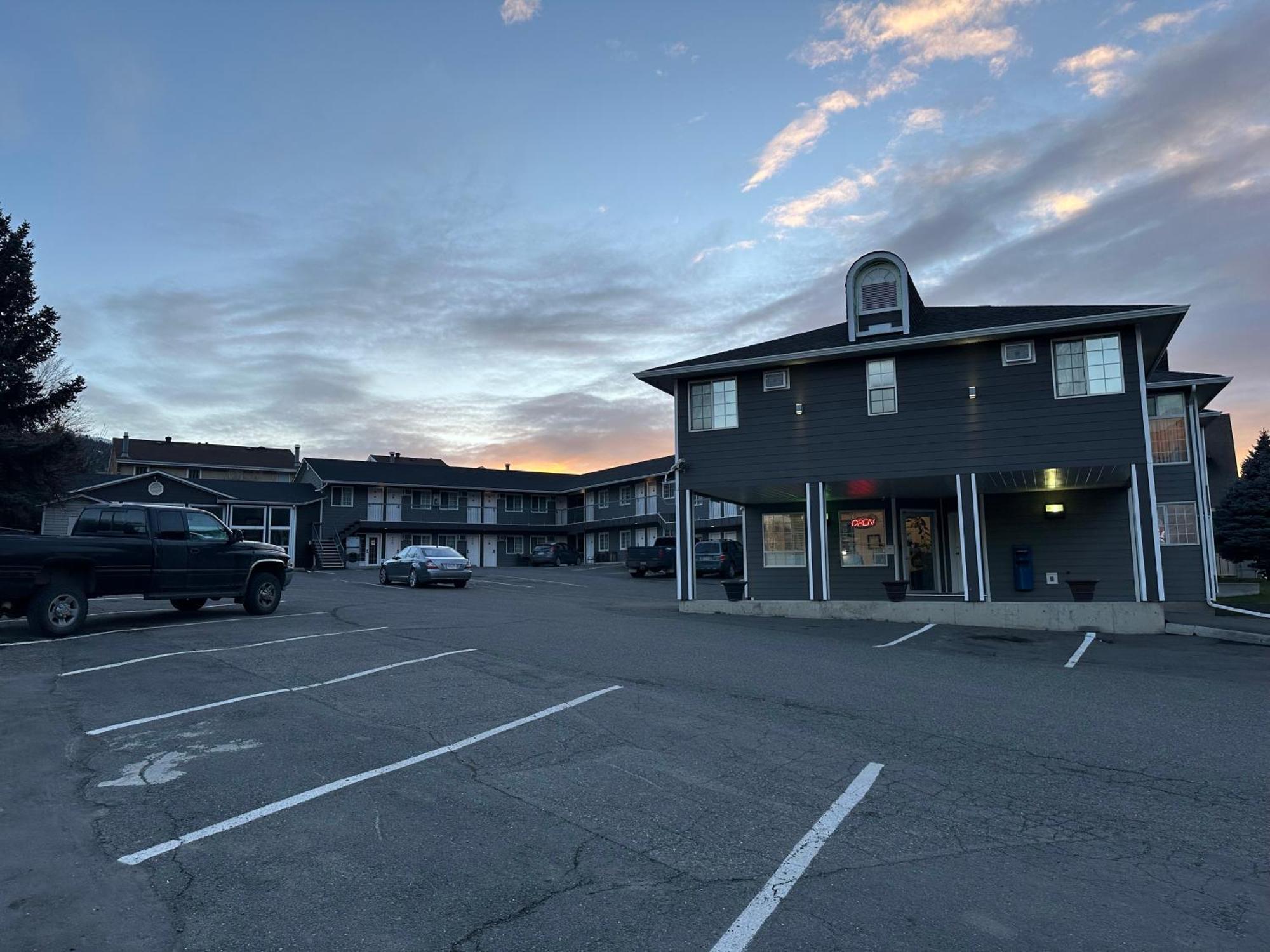 Motel Kings Motor