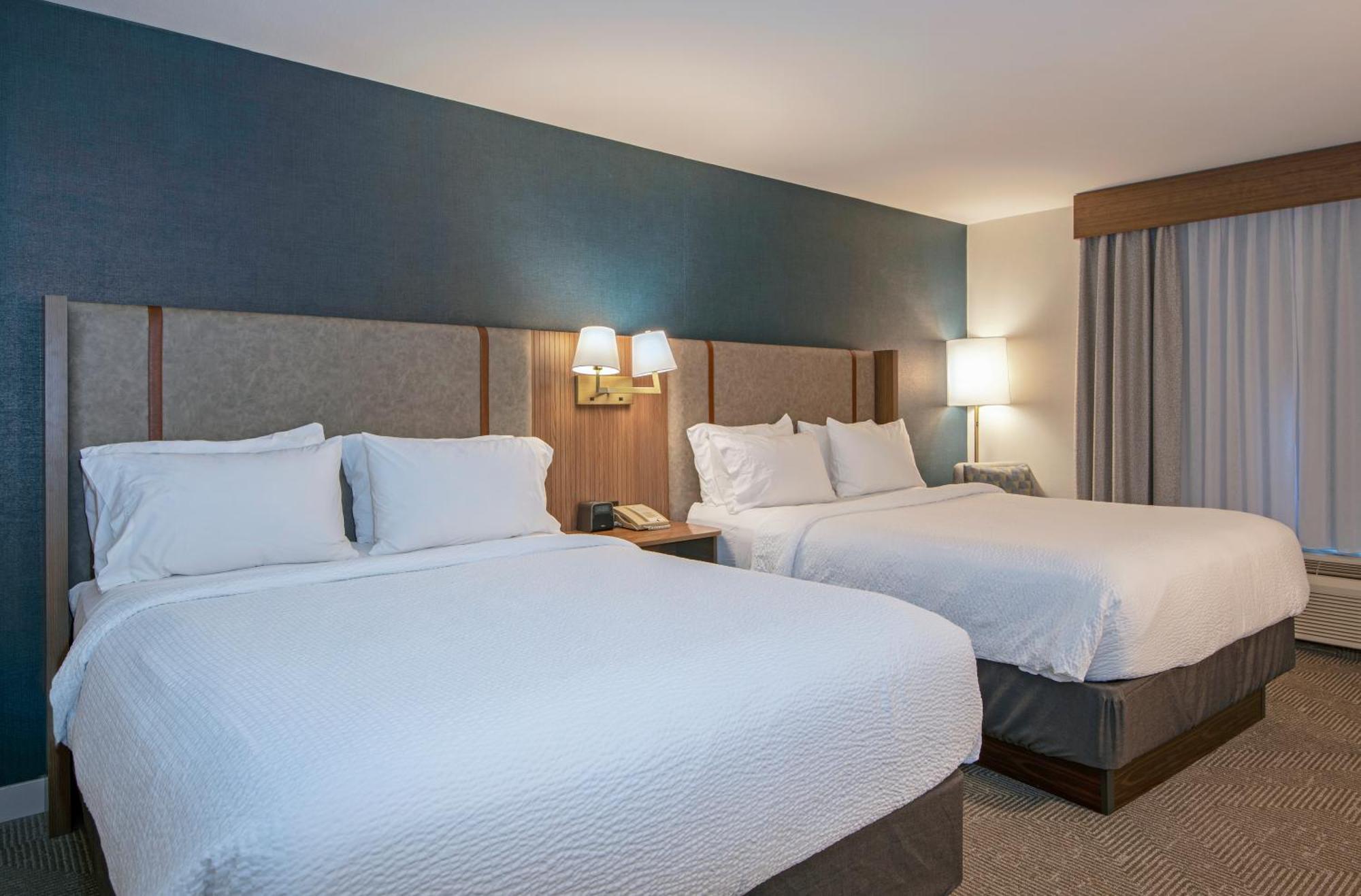 Hotel And Suites-kamloops By Ihg Kamloops