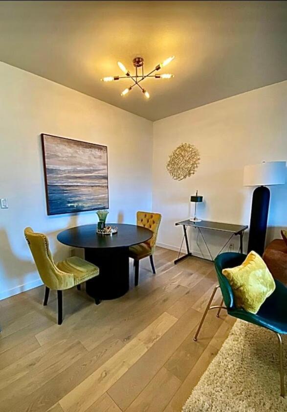 Center Olive Grove * Kamloops