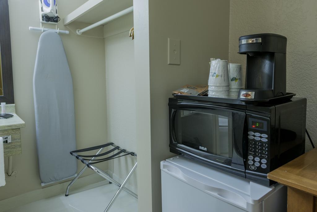 Motel Howard Johnson By Wyndham Downtown