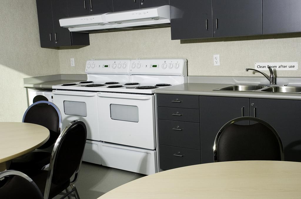 Hotel & Conference Centre -