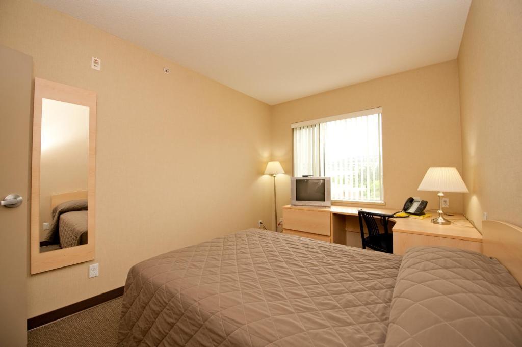 & Conference Centre - Hotel 2*