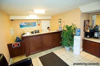 Super 8 By Wyndham East Motel