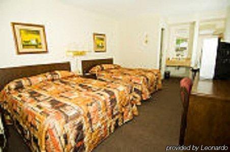Super 8 By Wyndham East 3* Kamloops