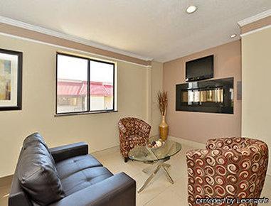 Super 8 By Wyndham East Motel Kamloops