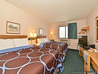 Super 8 By Wyndham East Motel 3*