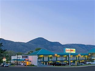 Hotel Scott's & Kamloops