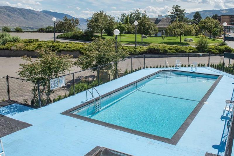 Howard Johnson By Wyndham Downtown