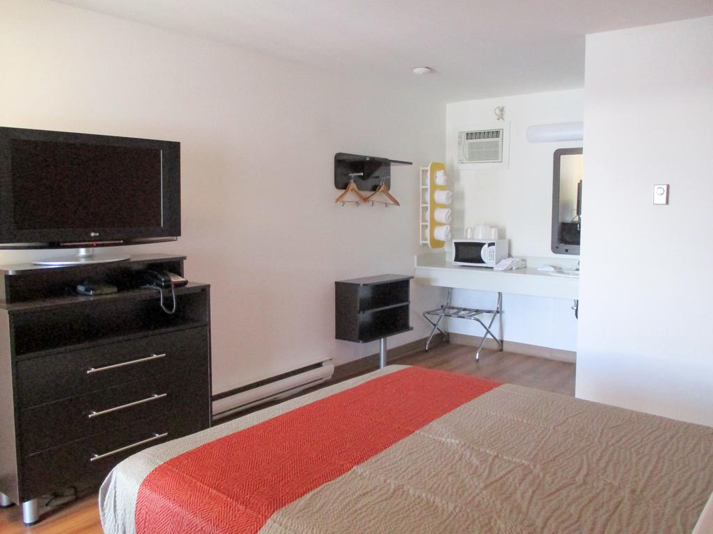 Hotel 6-kamloops, Bc Kamloops