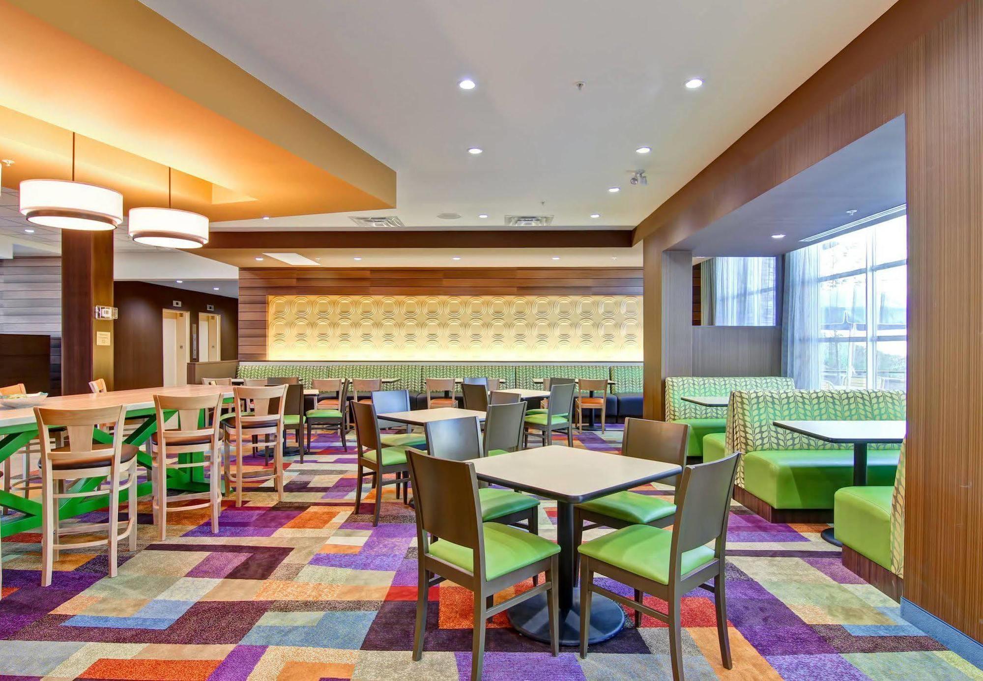 Fairfield & By Marriott Hotel 3*