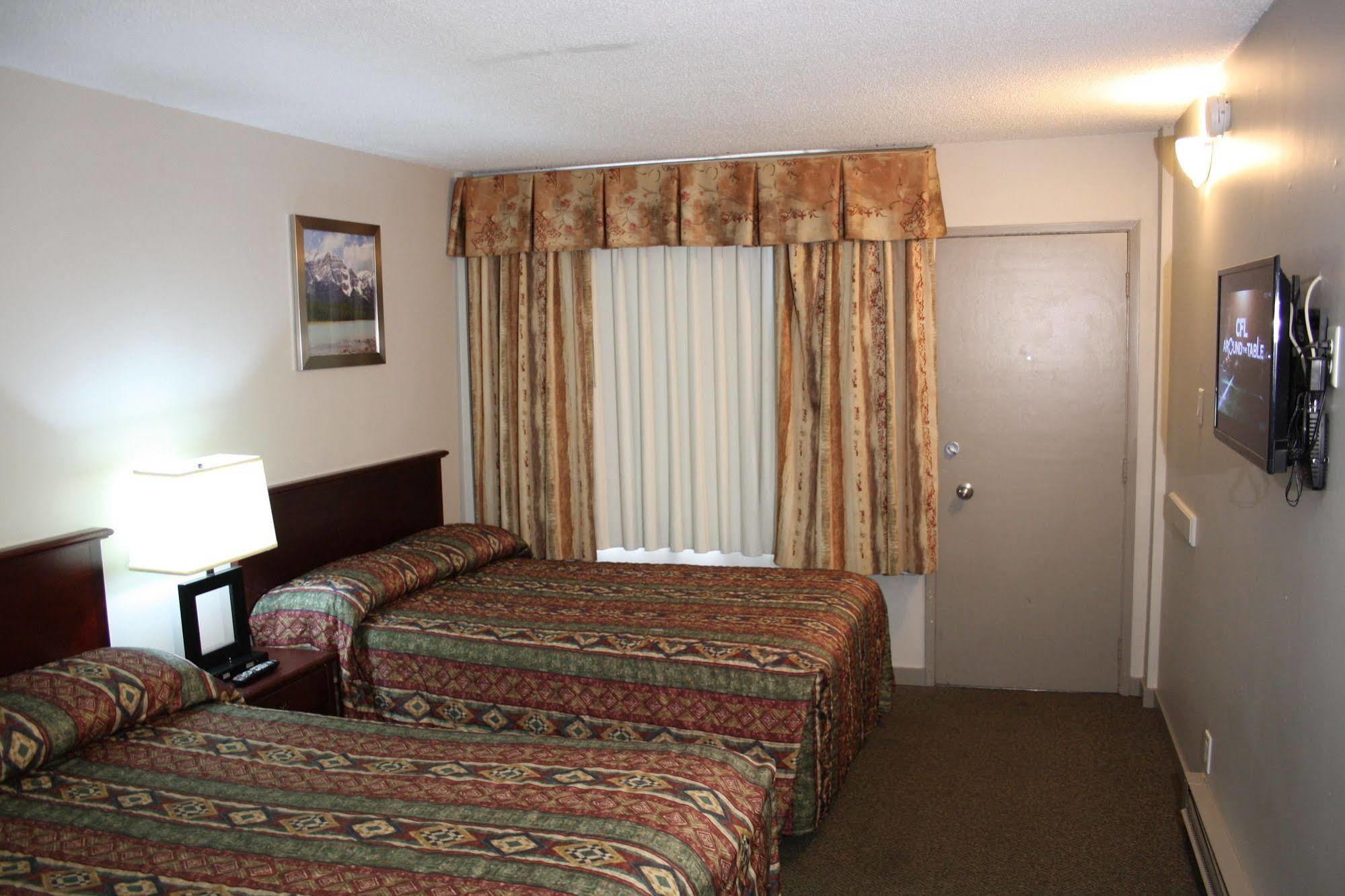Columbia Motor 2* Kamloops