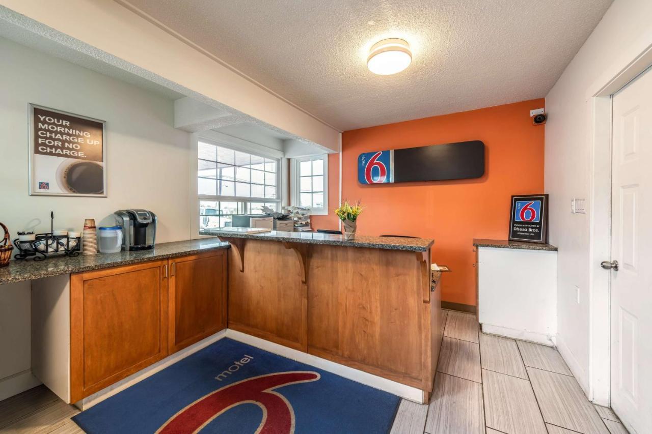Hotel 6-kamloops, Bc Kamloops